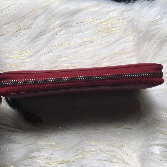 💯%Authentic GUCCI Bamboo Tassel Zip Around Wallet